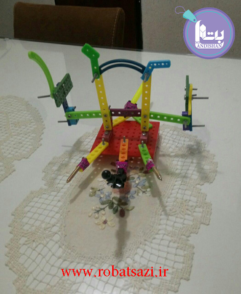  عکس ربات جنگجو در حال ساخت بدون گیربکس و چرخ