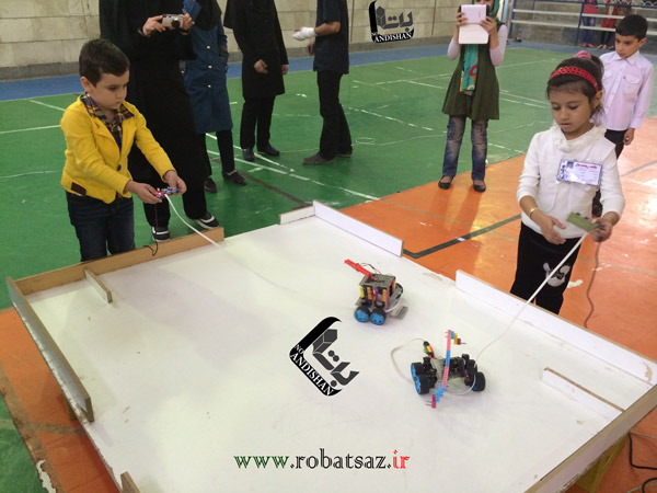  برگزاری مسابقات جنگ ربات ها در سبزوار