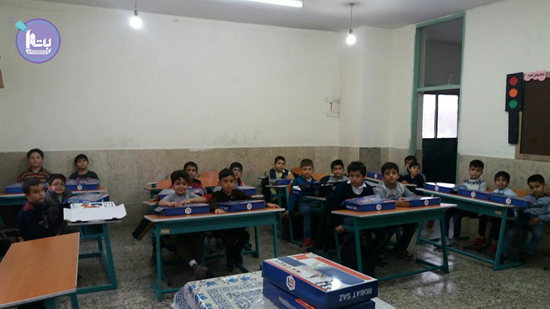  عکس کلاس های برگزار شده رباتیک در شهرکرد