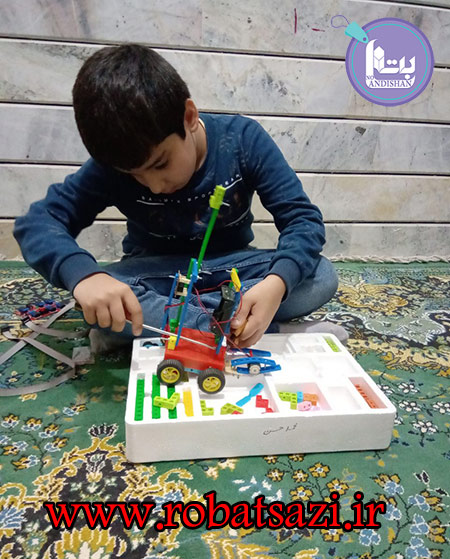  آموزش کلاس رباتیک در شهرستان گرمه